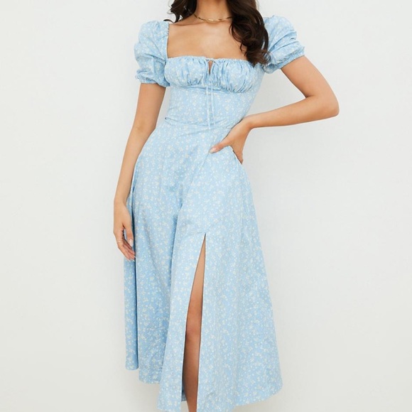 House of CB | Dresses | Tallulahblue Ivory Floral Puff Sleeve Midi Dress |  Poshmark